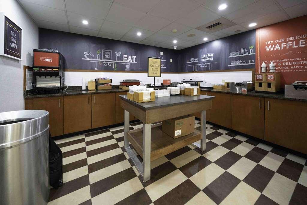 Hampton Inn St. Louis - Westport Maryland Heights Bagian luar foto