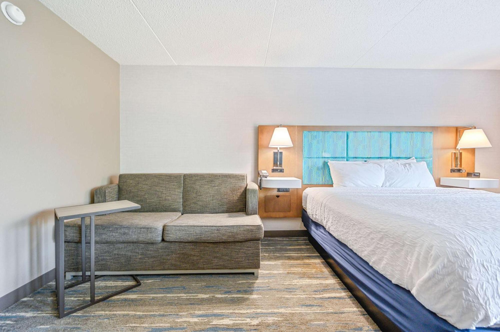 Hampton Inn St. Louis - Westport Maryland Heights Bagian luar foto